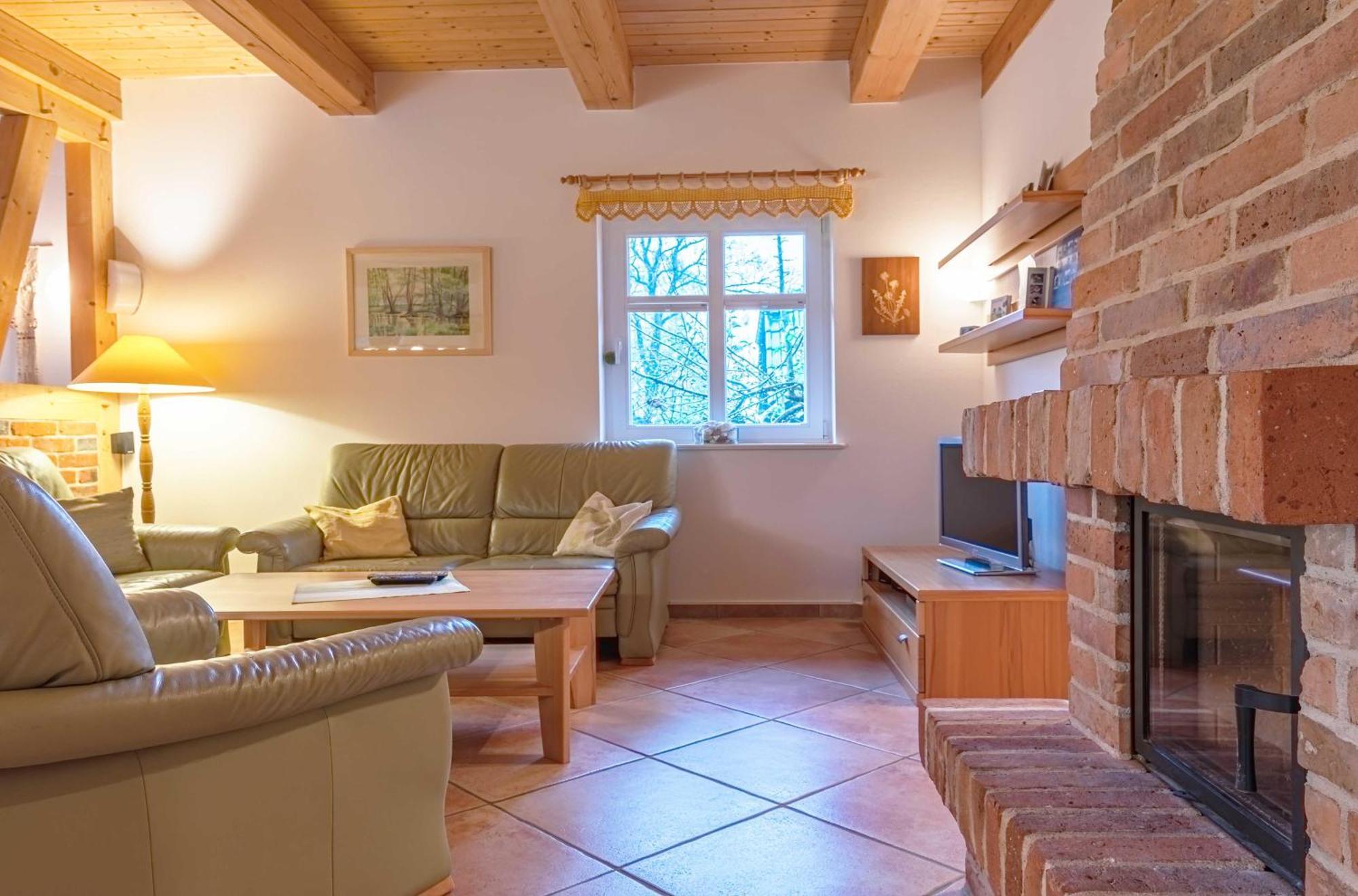 Havelquelle Mit Sauna Und Garten Kratzeburg Exterior foto